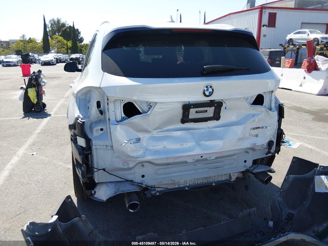 5UXTR9C57JLD89025 BMW X3 Xdrive30i