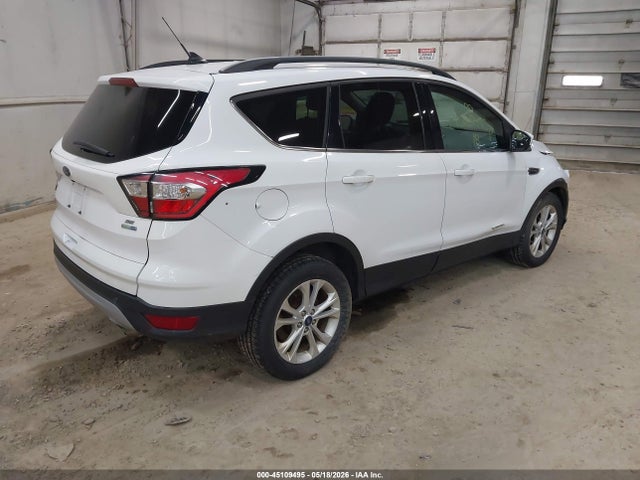 Продажа на аукционе авто 2018 Ford Escape Se, vin: 1FMCU9GD6JUB22222, номер лота: 45109495