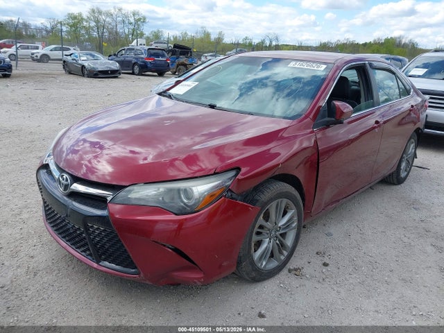45109501 :رقم المزاد ، 4T1BF1FK3HU727686 vin ، 2017 Toyota Camry Se مزاد بيع