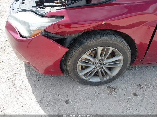 45109501 :رقم المزاد ، 4T1BF1FK3HU727686 vin ، 2017 Toyota Camry Se مزاد بيع