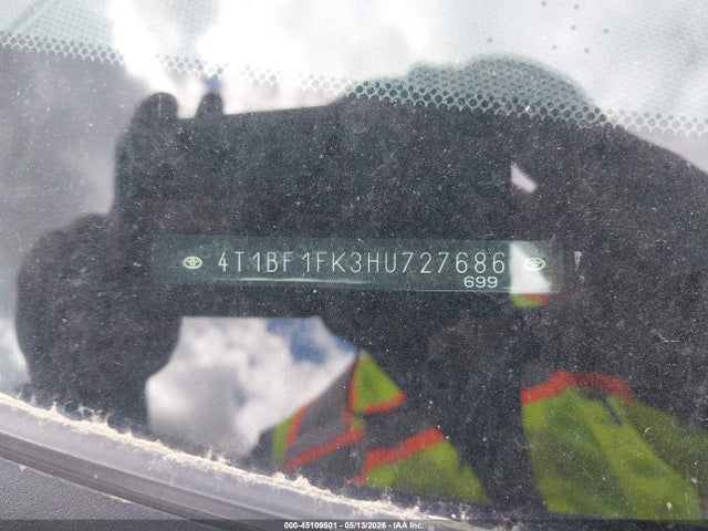 45109501 :رقم المزاد ، 4T1BF1FK3HU727686 vin ، 2017 Toyota Camry Se مزاد بيع