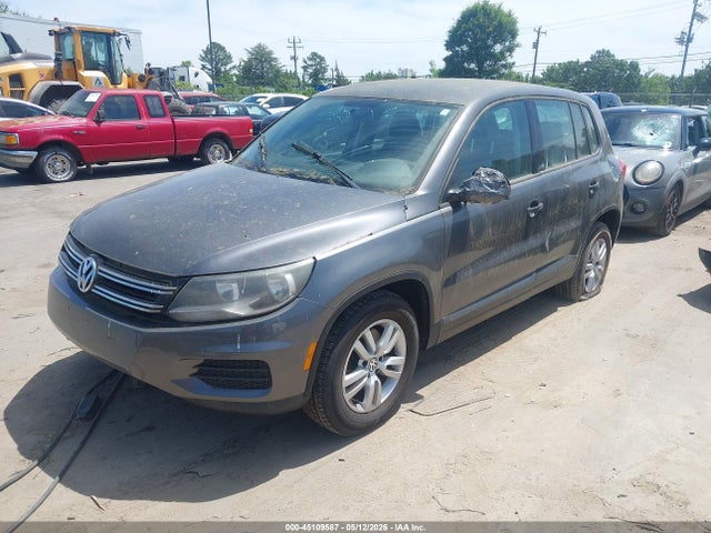 2013 Volkswagen Tiguan S მანქანა იყიდება აუქციონზე, vin: WVGBV3AXXDW573350, აუქციონის ნომერი: 45109587
