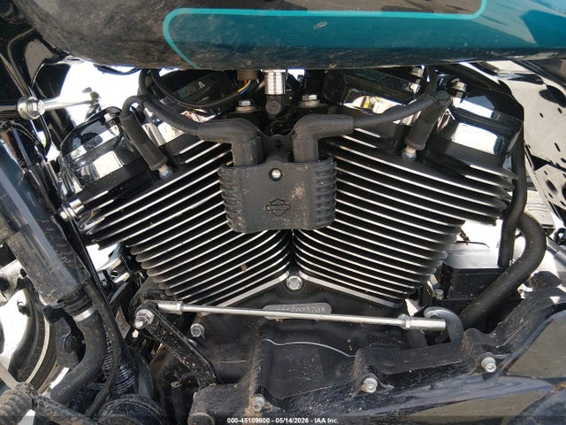 Harley-Davidson FLHX 2026 1HD1KB716TB602370 Image 9