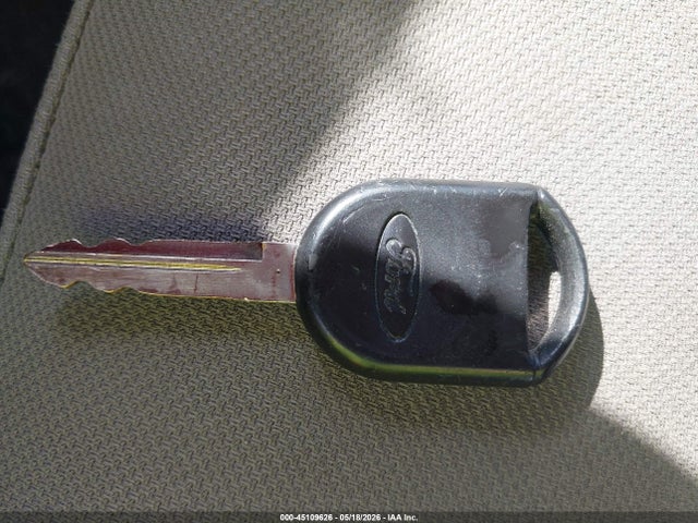 45109626 :رقم المزاد ، 1FTRF12W35NA98853 vin ، 2005 Ford F-150 Stx/xl/xlt مزاد بيع
