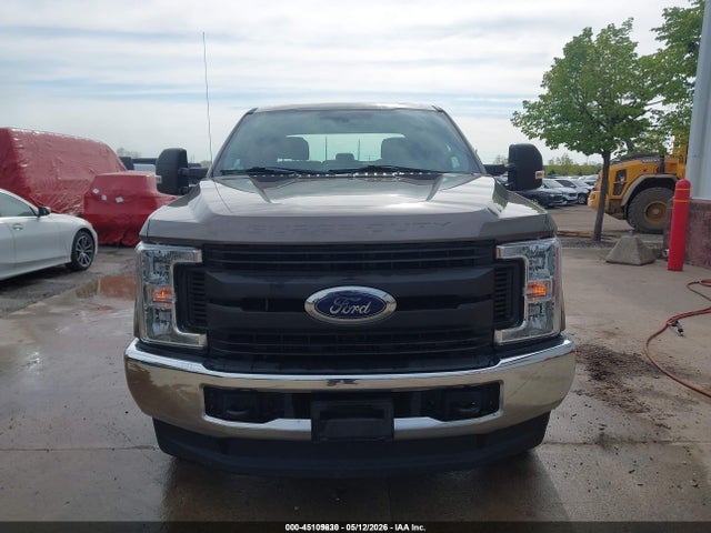45109630 :رقم المزاد ، 1FT8W3B67KEF04281 vin ، 2019 Ford F-350 Xl مزاد بيع