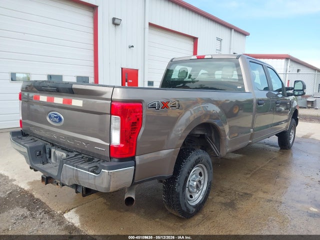 45109630 :رقم المزاد ، 1FT8W3B67KEF04281 vin ، 2019 Ford F-350 Xl مزاد بيع