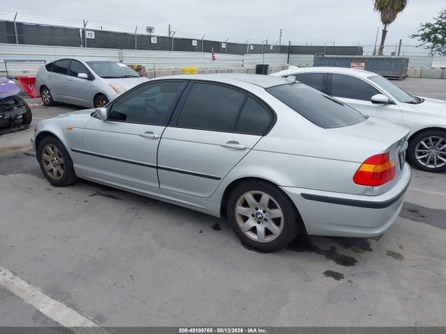 2004 Bmw 325i მანქანა იყიდება აუქციონზე, vin: WBAAZ33464KP87621, აუქციონის ნომერი: 45109768