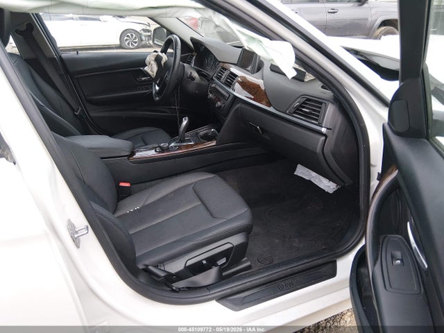 45109772 :رقم المزاد ، WBA3B5C59FF962781 vin ، 2015 Bmw 328i Xdrive مزاد بيع