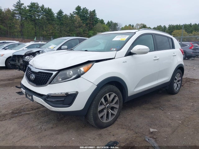 KIA Sportage Lx 2015 KNDPBCAC1F7781081 Image 2