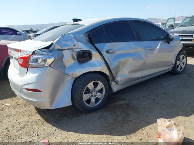 Chevrolet Cruze Ls Auto 2017 1G1BC5SM4H7158818 Image 4