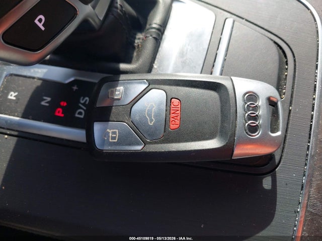 Продажа на аукционе авто 2018 Audi Q5 2.0t Premium/2.0t Tech Premium, vin: WA1CNAFY0J2198225, номер лота: 45109819