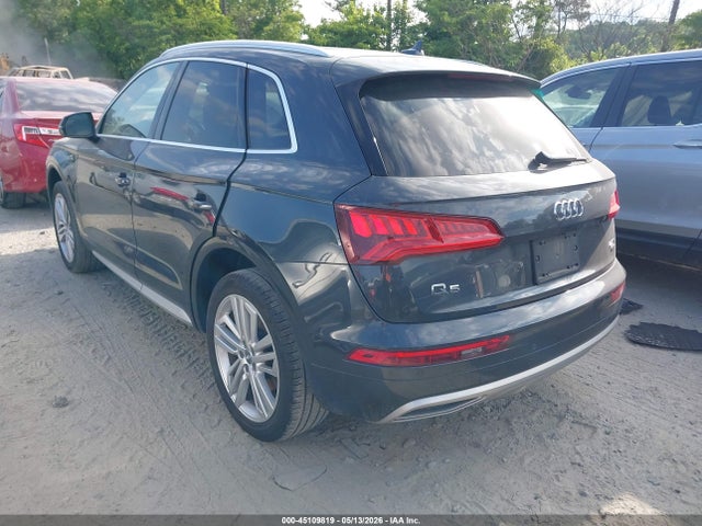 Продажа на аукционе авто 2018 Audi Q5 2.0t Premium/2.0t Tech Premium, vin: WA1CNAFY0J2198225, номер лота: 45109819