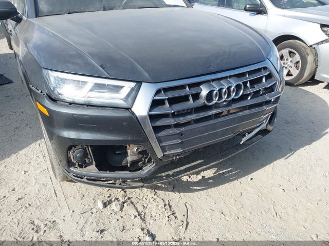 Продажа на аукционе авто 2018 Audi Q5 2.0t Premium/2.0t Tech Premium, vin: WA1CNAFY0J2198225, номер лота: 45109819