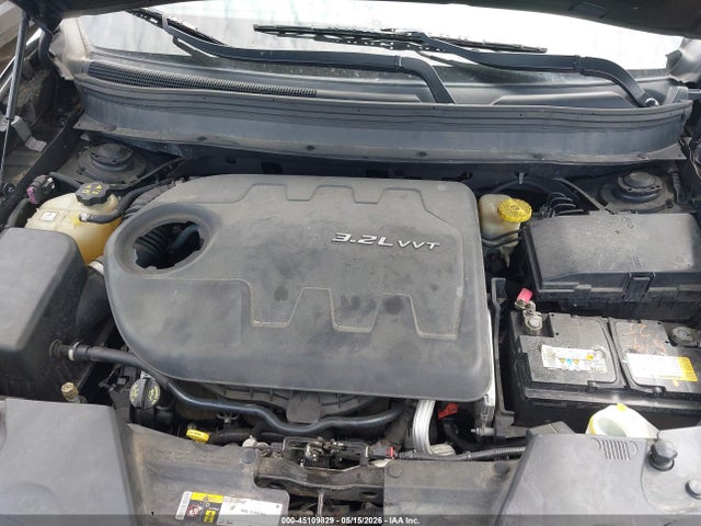45109829 :رقم المزاد ، 1C4PJMDS1EW243268 vin ، 2014 Jeep Cherokee Limited مزاد بيع
