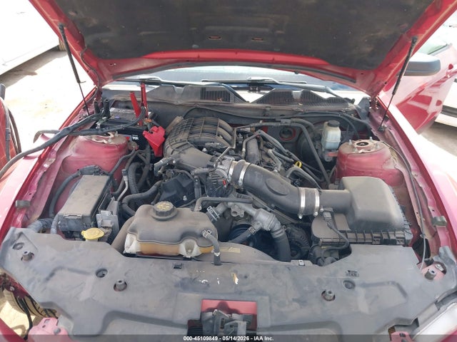 2012 Ford Mustang V6 Premium მანქანა იყიდება აუქციონზე, vin: 1ZVBP8AM5C5226642, აუქციონის ნომერი: 45109849