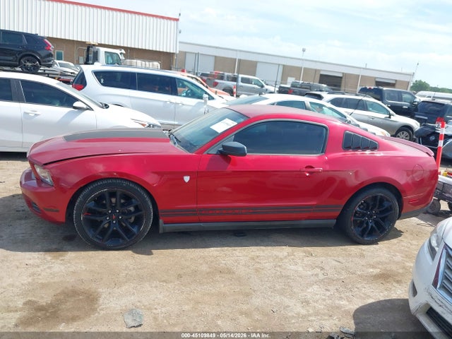 2012 Ford Mustang V6 Premium მანქანა იყიდება აუქციონზე, vin: 1ZVBP8AM5C5226642, აუქციონის ნომერი: 45109849
