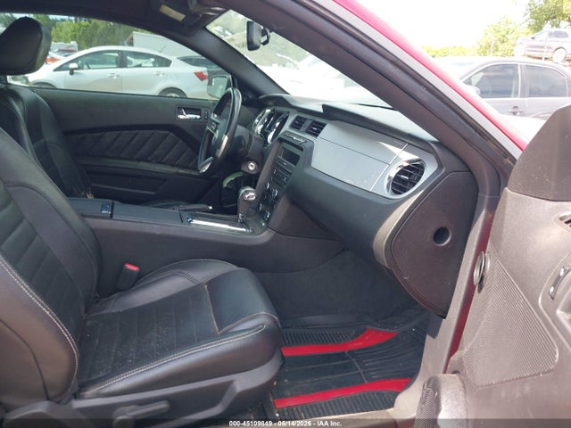 2012 Ford Mustang V6 Premium მანქანა იყიდება აუქციონზე, vin: 1ZVBP8AM5C5226642, აუქციონის ნომერი: 45109849