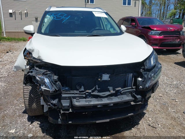 Продаж на аукціоні авто 2022 Nissan Rogue Sv Intelligent Awd, vin: 5N1BT3BB1NC702149, номер лоту: 45109854