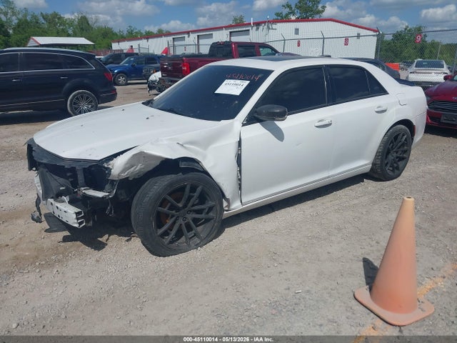 Aukcja sprzedaży 2015 Chrysler 300 S, vin: 2C3CCABG0FH792597, numer aukcji: 45110014