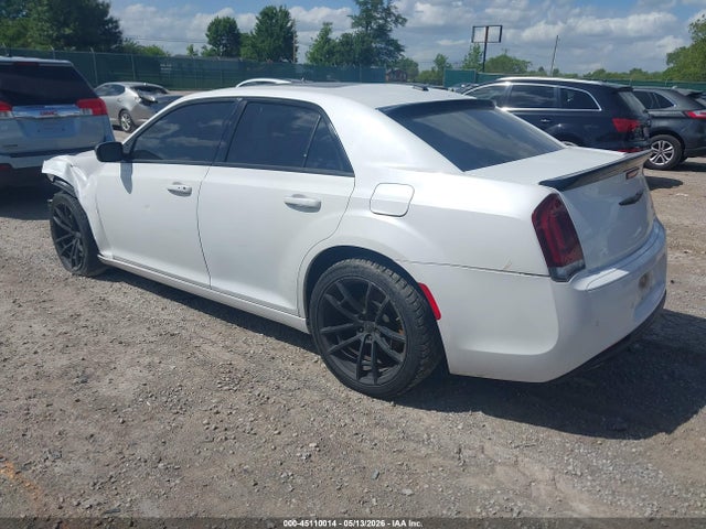 Aukcja sprzedaży 2015 Chrysler 300 S, vin: 2C3CCABG0FH792597, numer aukcji: 45110014