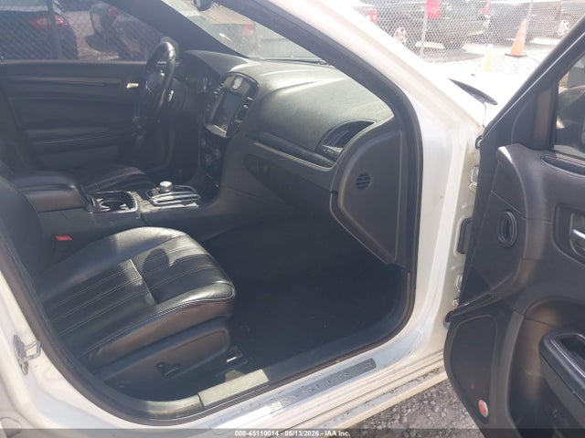 Aukcja sprzedaży 2015 Chrysler 300 S, vin: 2C3CCABG0FH792597, numer aukcji: 45110014