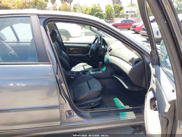 2002 Bmw 325i მანქანა იყიდება აუქციონზე, vin: WBAET374X2NG74749, აუქციონის ნომერი: 45110029