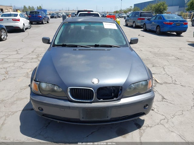 2002 Bmw 325i მანქანა იყიდება აუქციონზე, vin: WBAET374X2NG74749, აუქციონის ნომერი: 45110029