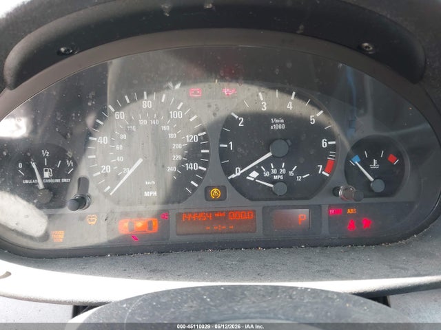2002 Bmw 325i მანქანა იყიდება აუქციონზე, vin: WBAET374X2NG74749, აუქციონის ნომერი: 45110029