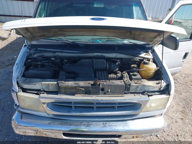 45110068 :رقم المزاد ، 1FBSS31LX1HA83344 vin ، 2001 Ford E-350 Super Duty Xl/xlt مزاد بيع