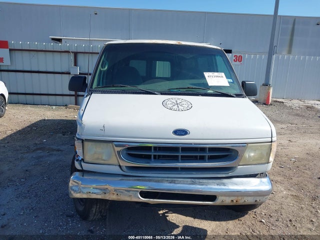 45110068 :رقم المزاد ، 1FBSS31LX1HA83344 vin ، 2001 Ford E-350 Super Duty Xl/xlt مزاد بيع