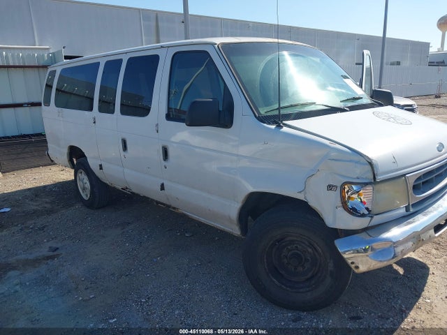 45110068 :رقم المزاد ، 1FBSS31LX1HA83344 vin ، 2001 Ford E-350 Super Duty Xl/xlt مزاد بيع