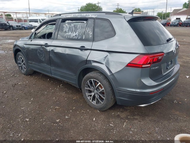 45110103 :رقم المزاد ، 3VV1B7AXXMM116944 vin ، 2021 Volkswagen Tiguan Trendline مزاد بيع