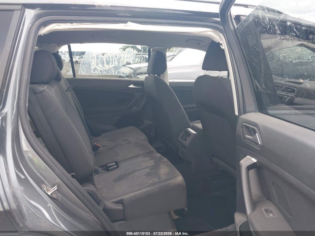 45110103 :رقم المزاد ، 3VV1B7AXXMM116944 vin ، 2021 Volkswagen Tiguan Trendline مزاد بيع