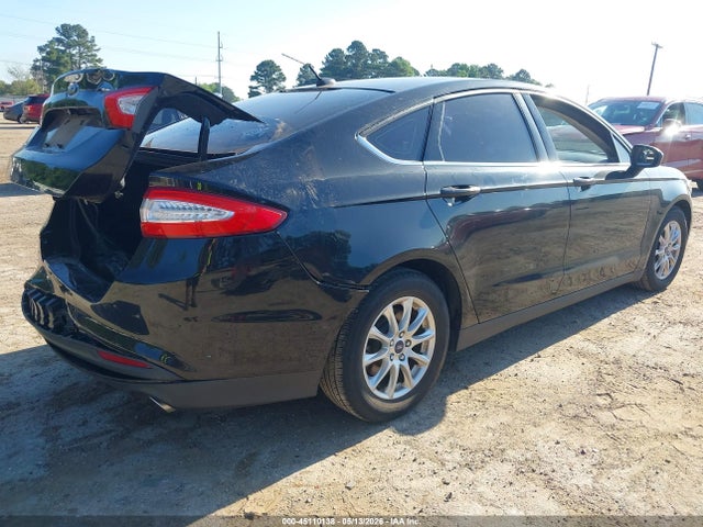 Ford FUSION S 2015 1FA6P0G72F5116018 Image 4