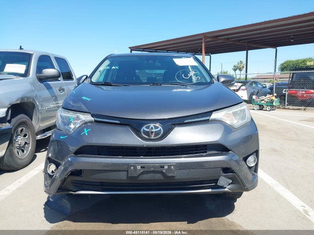 Toyota Rav4 Xle 2018 2T3WFREVXJW464721 Image 12