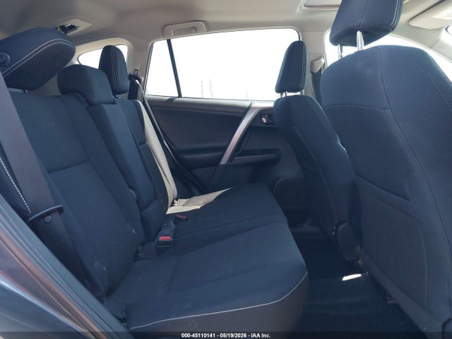 Toyota Rav4 Xle 2018 2T3WFREVXJW464721 Image 8