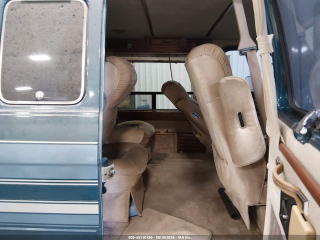 45110190 :رقم المزاد ، 2GBEG25K3N4143160 vin ، 1992 Chevrolet G20 مزاد بيع