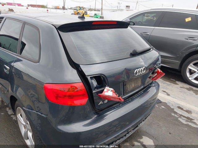 Продажа на аукционе авто 2013 Audi A3 2.0t Premium, vin: WAUKEAFM2DA033153, номер лота: 45110215