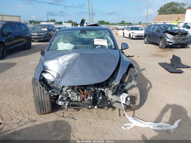 Продажа на аукционе авто 2024 Tesla Model Y Long Range Dual Motor All-wheel Drive, vin: 7SAYGDEE3RA327081, номер лота: 45110229