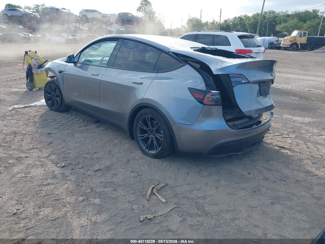 Продажа на аукционе авто 2024 Tesla Model Y Long Range Dual Motor All-wheel Drive, vin: 7SAYGDEE3RA327081, номер лота: 45110229