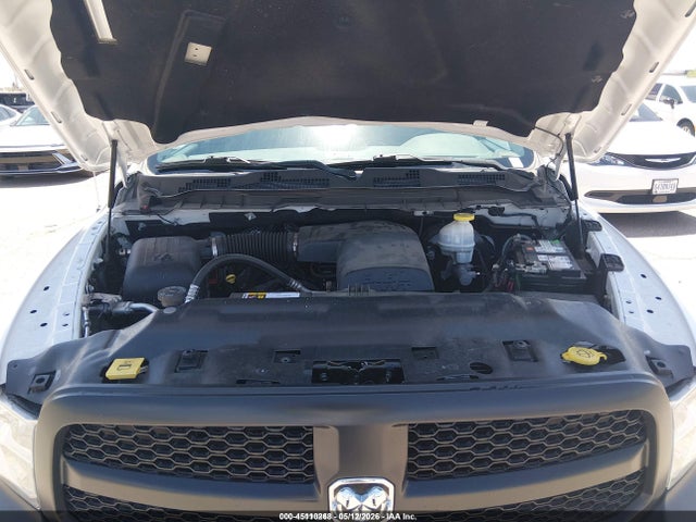 1C6RR7KG9JS263455 RAM 1500 Tradesman 4x4 5&#039;7 Box