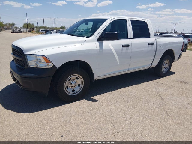 1C6RR7KG9JS263455 RAM 1500 Tradesman 4x4 5&#039;7 Box