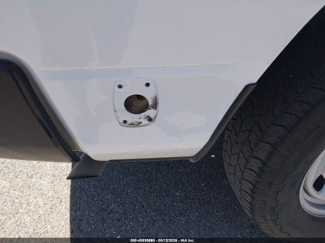 1C6RR7KG9JS263455 RAM 1500 Tradesman 4x4 5&#039;7 Box