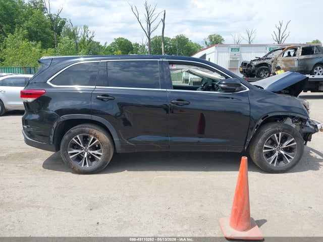 Auction sale of the 2017 Toyota Highlander Le, vin: 5TDZARFH4HS027006, lot number: 45110292