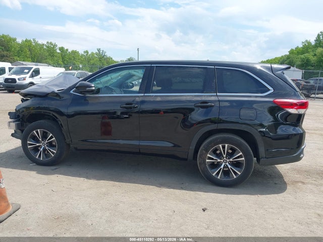 Auction sale of the 2017 Toyota Highlander Le, vin: 5TDZARFH4HS027006, lot number: 45110292