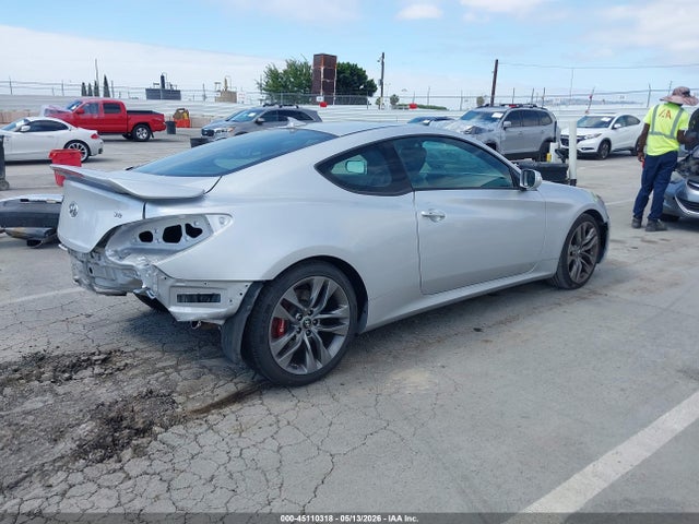 2016 Hyundai Genesis 3.8 Ultimate მანქანა იყიდება აუქციონზე, vin: KMHHU6KJ6GU133392, აუქციონის ნომერი: 45110318