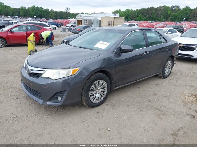 45110365 :رقم المزاد ، 4T4BF1FK1DR279853 vin ، 2013 Toyota Camry Le مزاد بيع