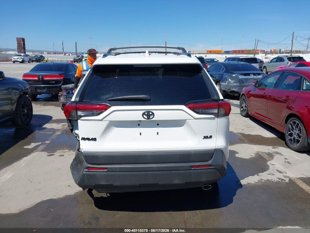2T3W1RFV7KW002700 Toyota Rav4 Xle