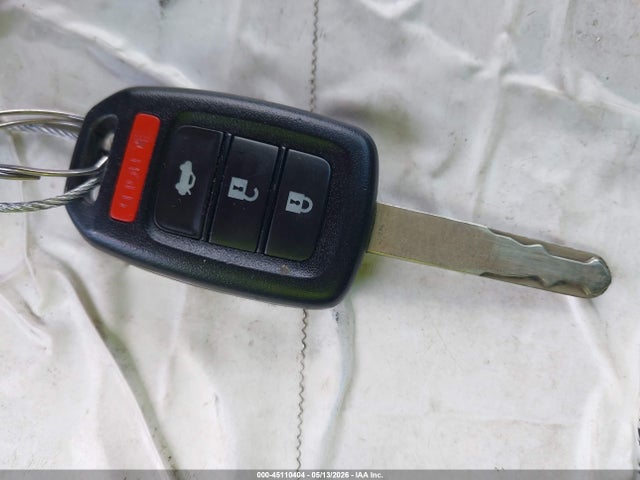 Продажа на аукционе авто 2016 Honda Civic Lx, vin: 19XFC2F57GE033188, номер лота: 45110404