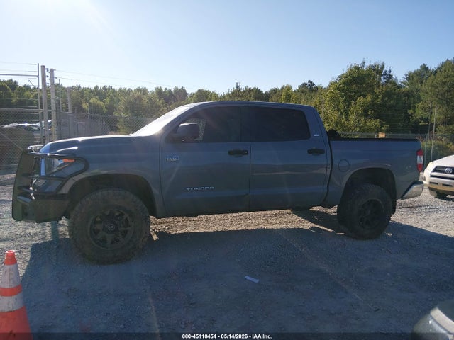 Aukcja sprzedaży 2018 Toyota Tundra Sr5 5.7l V8, vin: 5TFDW5F17JX759119, numer aukcji: 45110454